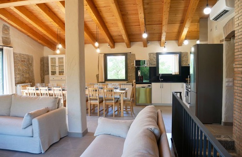 Sant Miquel de Campmajor House | Rural House 'La Rossa' with Mountain Views, Private Pool and Wi-Fi