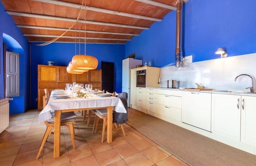 Foixa House | Rural House 'Mas Darovie' with Mountain View, Wi-Fi and Air Conditioning