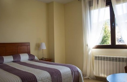 Navamorcuende Cottage | Rural house (rental entire) Pilón de Abajo for 8 people
