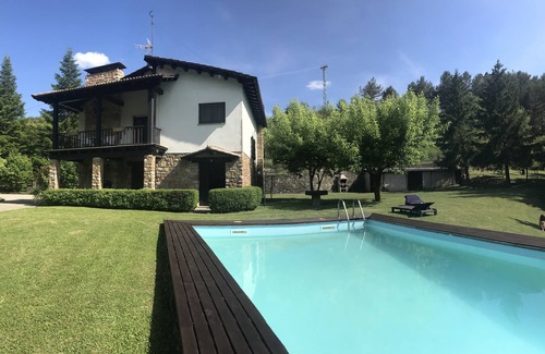 Gombren Cottage | Rural house (rental) Can Toni Rural for 9 people