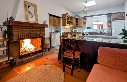 Mecina Fondales House | Rural House up to 14 people Alpujarra Granadina, La Almazara