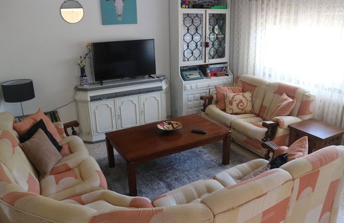 Loureiro House | Rural house with swimming pool and barbecue. Santiago's road. Near Ribeira Sacra