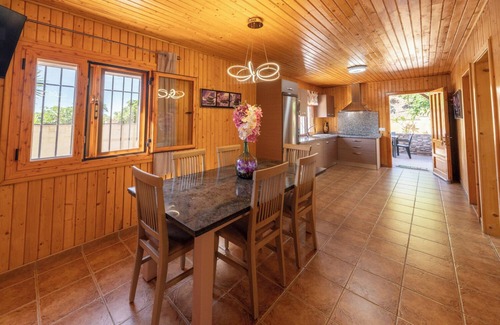 Velez-Malaga Cottage | RURAL HOUSE WITH PRIVATE POOL SEMI CLIMATED TO 10 MINUTES OF BEACH
