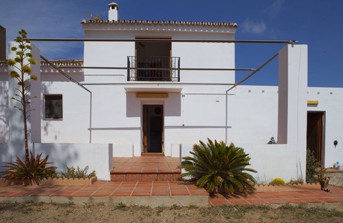 Rio Velez Cottage | Rural house with pool. Views of the sea and the mountains.