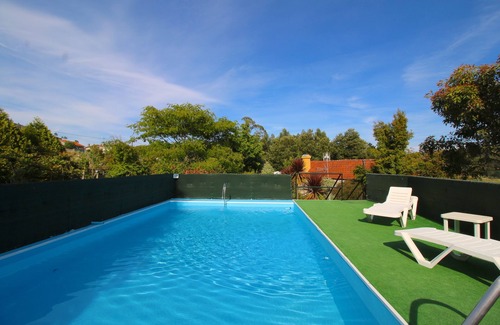 Lanhelas House | Rural house with private pool and gardens