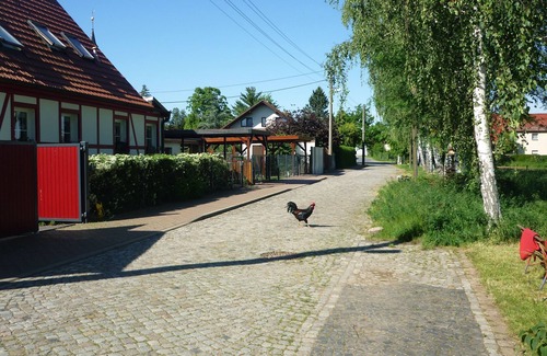 Utzberg Apartment | Rural idyll with proximity to the city of ERFURT/WEIMAR. Breakfast on request
