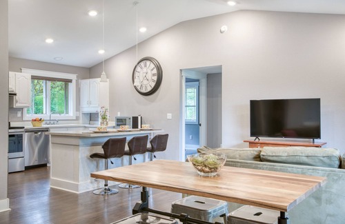 Ridglea Hills House | Rural life in the City of Boulder, easy access to trails and town.