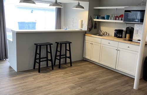 Greenbrier Apartment | RURAL OASIS-30 MINS FROM NASHVILLE