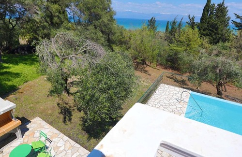 Astrakeri Villa | Rural property with stunning sea views