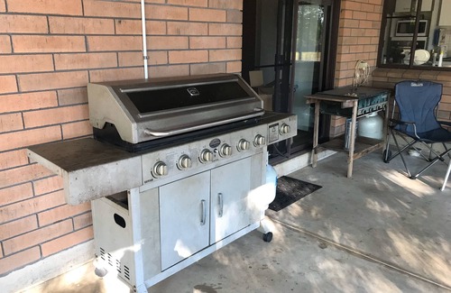 Marlow Lagoon House | Rural Residential Home 5 minutes from Palmerston, 25 minutes from Darwin City
