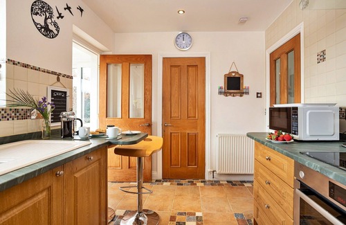 Braithwaite Cottage | Rural retreat bungalow with garden, No Deposit