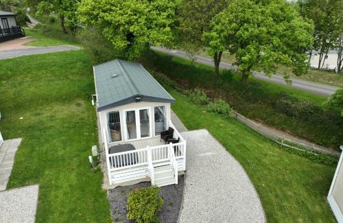 Hewas Water Cabin | Rural Retreat Chy Kensa a Hot Tub Haven