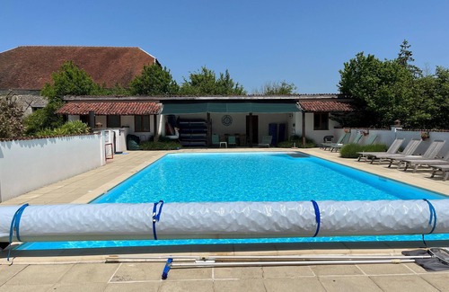 Eclance House | Rural retreat in Champagne Country with large pool - Friends & family friendly!
