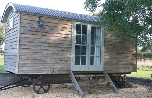 Nether Wallop Cabin | Rural Shepherds Hut