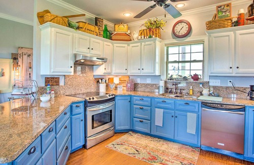 Weston House | Rural Tioga Ranch on 200 Acres + Private Pool
