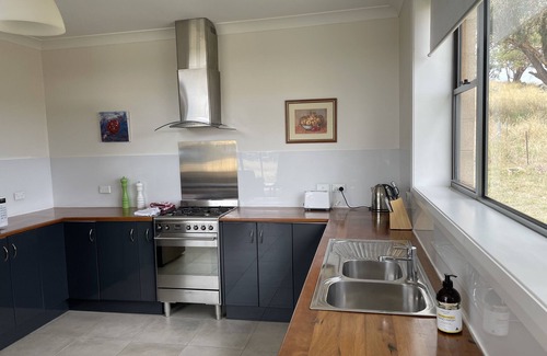 Orange House | Rural views and family friendly