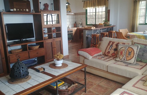 Chio Villa | Rural Villa with Parking and Pool on 5000sq.m of Private Land