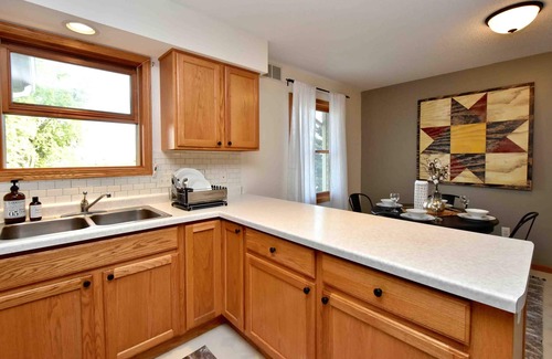 Winona House | Rural Winona Co. Guest House Getaway: Relax and Enjoy the Simple Things in Life