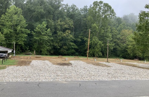 Rush RV Rental | Rush Creek Camp, Lot # 03