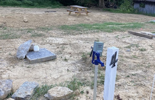 Rush RV Rental | Rush Creek Camp, Lot # 04