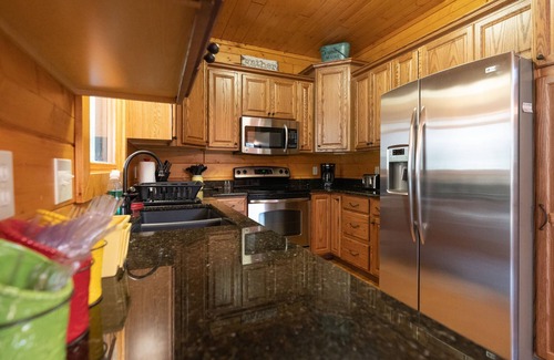 Topton Cabin | Rushing Creek Cabin - Secluded Mountain Cabin w/Outdoor Fire Pit