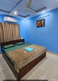 Tirupati Apartment | RUSHITHA HOMESTAY - NEAR To ALIPIRI- FREE WIFI - FAMILY STAY ONLY - ANDROID TV - DOOR SERVICE