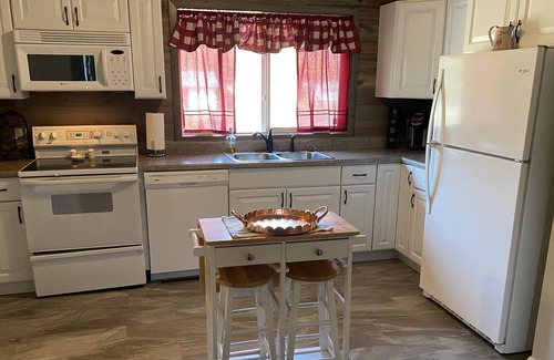Rapid City House | Rushmore Retreat III: Your Home Away From Home