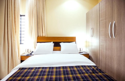 Lekki Phase 1 House | Rushmore - Standard Room