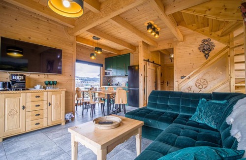 Brzegi Ski Chalet | Rusiński Wypas Bukowina Tatrzańska - apartament i dwa domki z pięknymi widokami, zewnętrzną sauną i przestronnym parkingiem w cenie