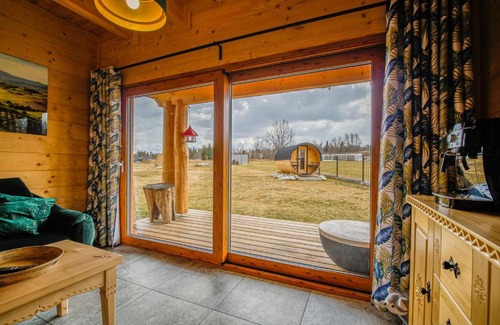 Brzegi Ski Chalet | Rusiński Wypas Bukowina Tatrzańska - apartament i dwa domki z pięknymi widokami, zewnętrzną sauną i przestronnym parkingiem w cenie