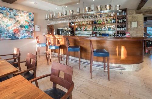 Broadway Bed & Breakfast | Russell's