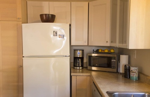 Forestville House | Russian River wine country retreat/Hot tub & BR privacy for couples & families