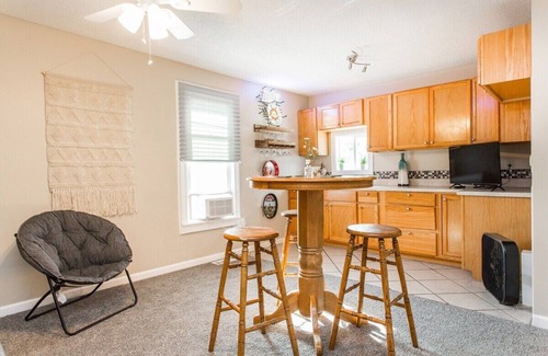 Riverview House | Rustic 2 Story w/Downtown Views & Private Parking