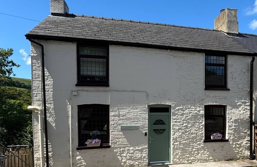 Defynnog Cottage | Rustic 2Bedroom Cottage with Garden in Sennybridge