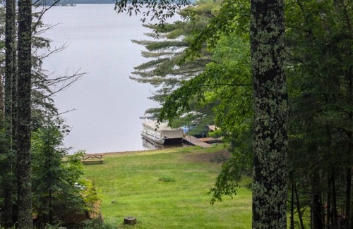 Manitowish Waters Cabin | Rustic 3 - bedroom cabin in Manitowish Waters with AC, WiFi, Pet Friendly