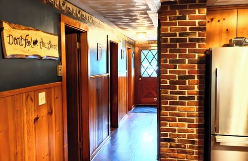 Waterford House | Rustic 3 Bedroom cottage in the Western Maine Mountains