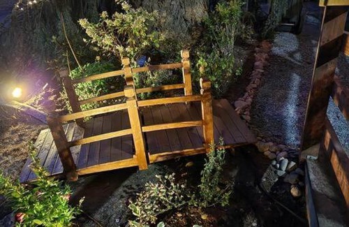 Oak Harbor Ski Chalet | Rustic A-Frame hot tub retreat near Deception Pass