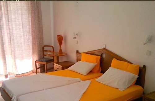 Pefkos Apartment | Rustic and Spacious Studio by the beach