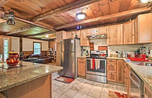 Bradford Cottage | Rustic Bradford Cottage - 14 Miles to Sunapee Mtn!