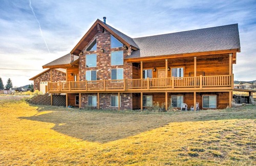 Hatch House | Rustic Bryce Canyon Home with Deck on Sevier River!