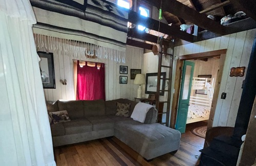 Zionville House | Rustic Cabin on organic farm near Boone