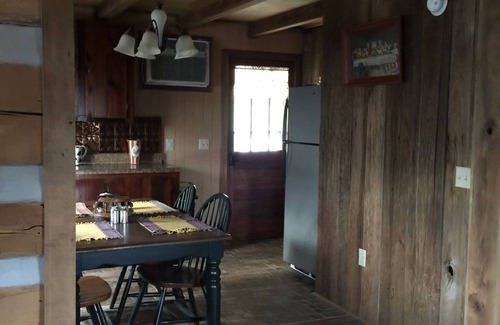 Gainesboro Cabin | Rustic cabin over looking Cordell Hull Lake