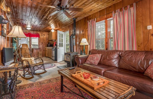 Rhinelander Cabin | Rustic Cabin Steps From The Water On Star Lake