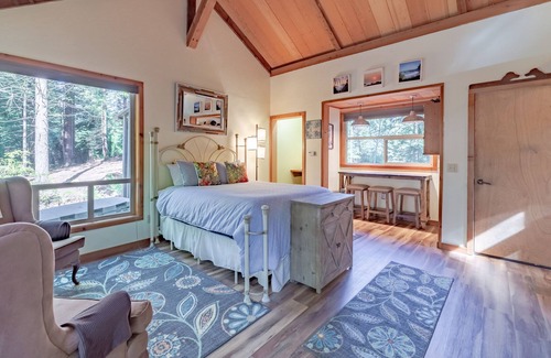 McKinleyville Apartment | Rustic cabin w/deck, BBQ - beneath a canopy of redwood trees