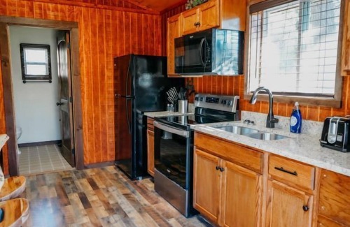 Gatlinburg Cabin | Rustic cabin with modern amenities, On the water, 0.4 miles to Downtown!