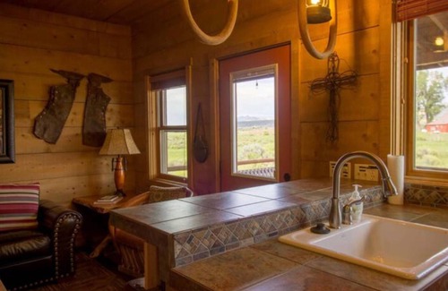 Panguitch Cabin | Rustic Chic Barn Cabin Retreat in the Heart of Nature, Rustic Chic Barn Cabin Retreat