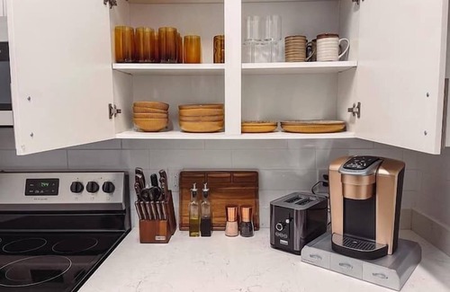 North Nashville Apartment | Rustic Chic: Boutique Luxe Near Broadway
