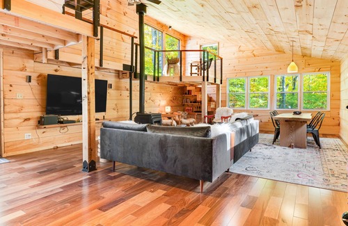 Newfane Cabin | Rustic-chic, dog-friendly cabin with fast WiFi, wood stoves, & great hiking