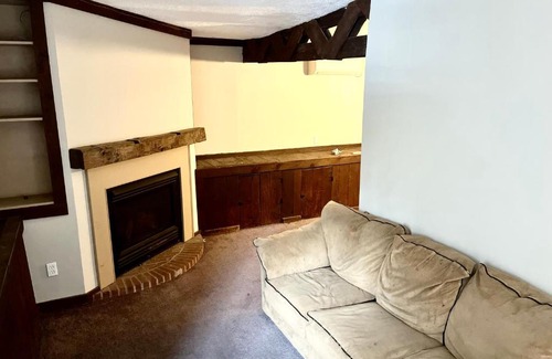 Waterbury House | Rustic Colonial Home with Private Rooms