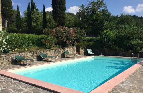 Monterchi House | Rustic Comfort with Modern Touch